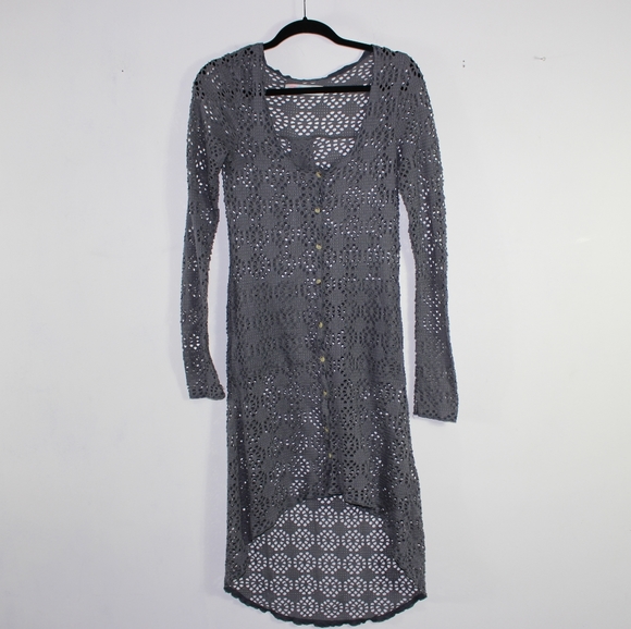 🌸Free People Beach long sleeve lace hi to low cover up